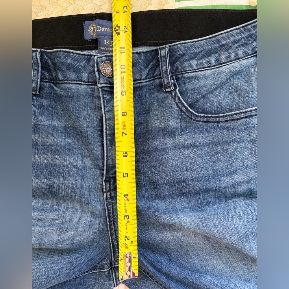 Democracy Ab Solution Girlfriend Straight Jeans - Picture 8 of 14